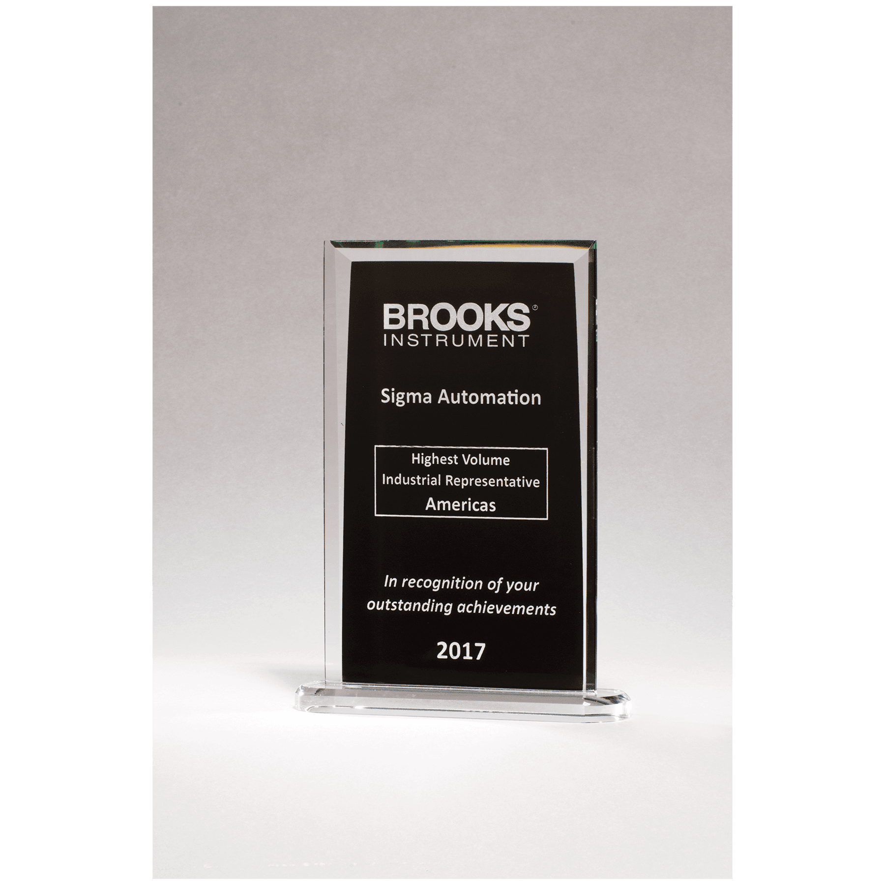 G2935 - 6 1/4" x 8 1/4" Rectangular Glass Award with Black Silkscreened Center