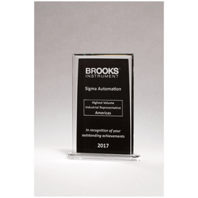 G2935 - 6 1/4" x 8 1/4" Rectangular Glass Award with Black Silkscreened Center