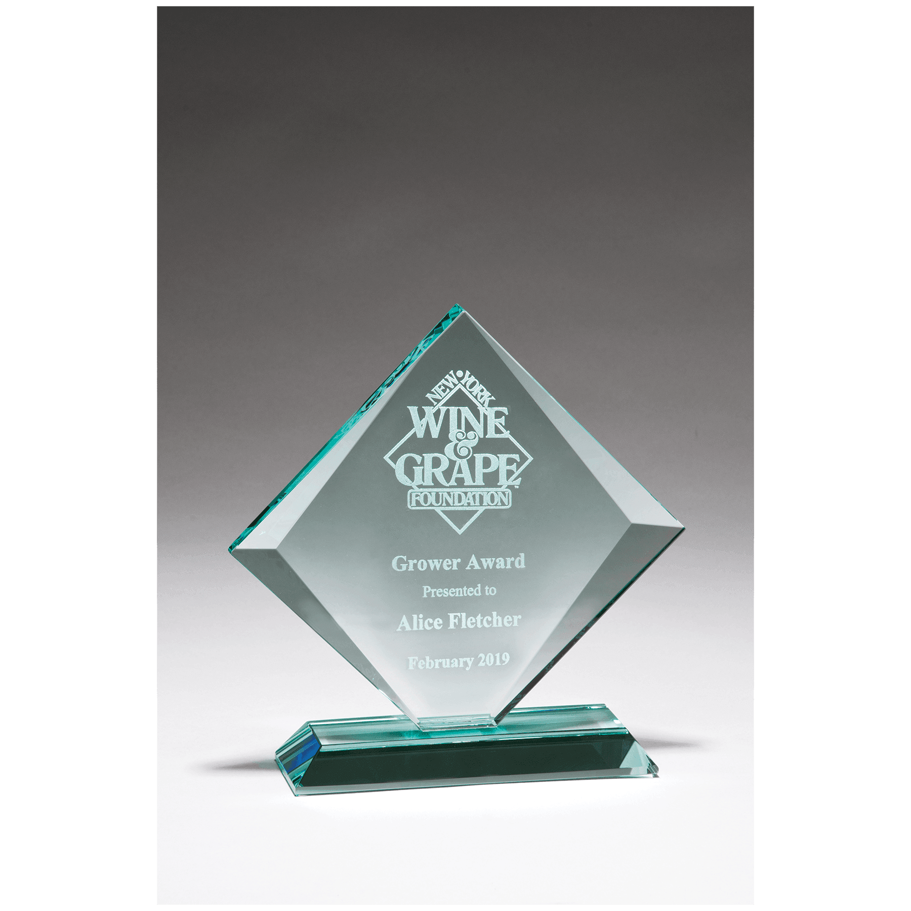 G2985 - 8" x 8" Diamond Series Glass Award